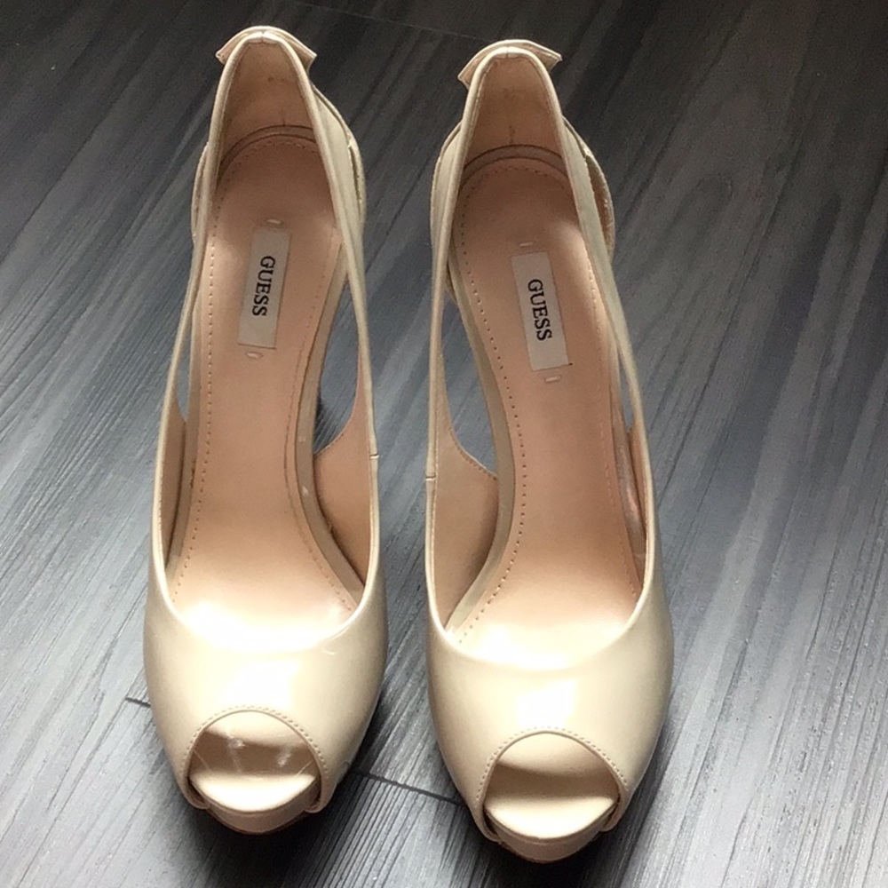 Guess Peep Toe Beige Heels Sz 8.5